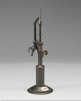 FK 0216
<br/>
Kalklichtlamp, naar Drummond
<br/>
<em>Duboscq-Soleil, Louis Jules</em>